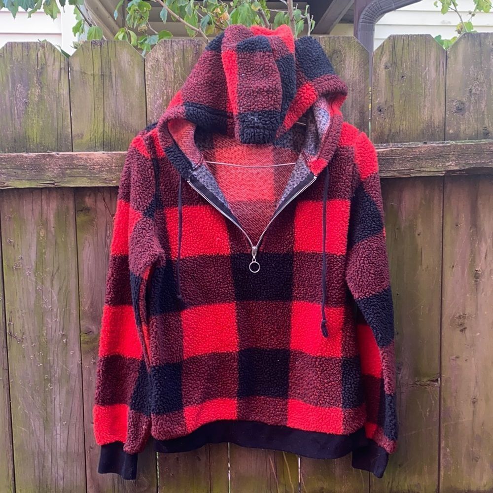 No Boundaries fleece hoodie sz. M